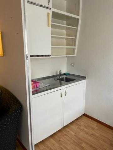 City Centre Studio Базель Экстерьер фото